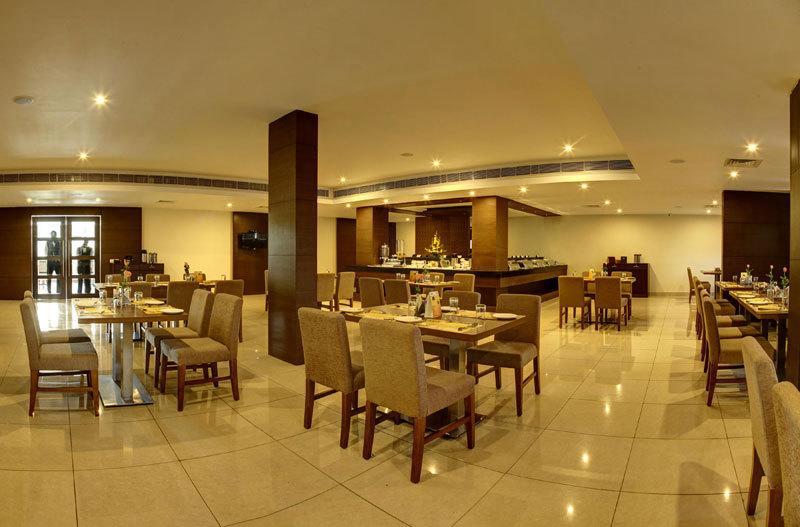 Hotel Le Ruchi The Prince Mysore Extérieur photo